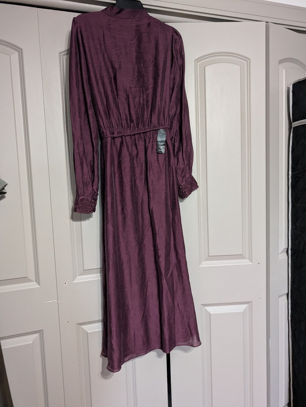 EVER NEW yasmin floral appliqué long sleeve midi dress - Picture 4 of 9
